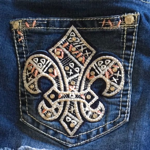 SALE - ZCO Cut-Off Fleur de Lis Embellished Jean Shorts - Picture 1 of 8